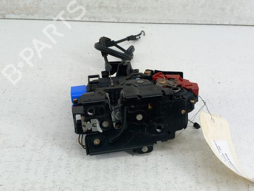 Højre bagtil lås Højre bagtil lås VW PHAETON (3D1, 3D2, 3D3, 3D4, 3D6, 3D7, 3D8, 3D9) 4.2 V8 4motion (335 hp) 28761749 28761749