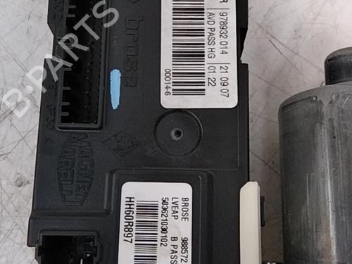 Used Front right window mechanism Front right window mechanism RENAULT LAGUNA III Grandtour (KT0/1) 2.0 dCi (KT01, KT08, KT09, KT0K, KT12, KT1D, KT1W) (150 hp) 28789642 28789642