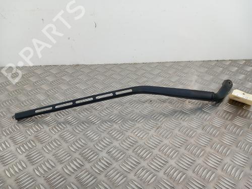 Used Front windshield wiper arm CITROËN C4 Coupe (LA_) 1.6 HDi (90 hp) 29205667