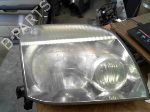 Used Right headlight NISSAN X-TRAIL I (T30) 2.0 4x4 (140 hp) 28792522