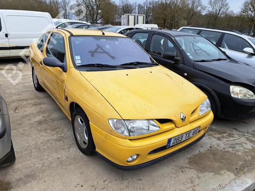 Brugte RENAULT MEGANE I Coach (DA0/1_) 1.6 e (DA0F) (90 hp) 4032143
