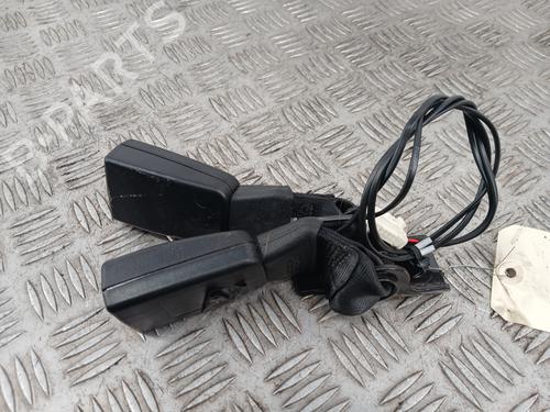 Used Seat buckle Seat buckle CITROËN C4 CACTUS 1.2 VTi 82 (82 hp) 32981551 32981551