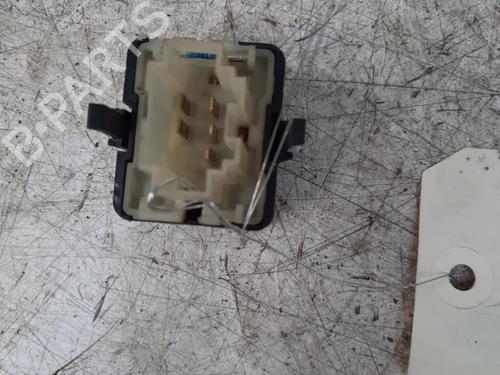 Used Right front window switch Right front window switch VW PASSAT B3/B4 (3A2, 35I) 1.9 TDI (90 hp) 28763823 28763823