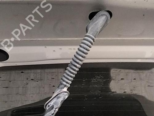Bakluke CC/Kombi-Kupé FORD FIESTA VI (CB1, CCN) 1.4 TDCi (70 hp) 28764245