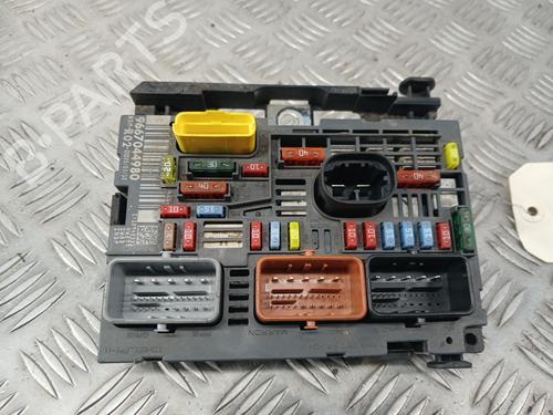 Sikringsdåse PEUGEOT 3008 I MPV (0U_) 1.6 HDi (114 hp) 29898328