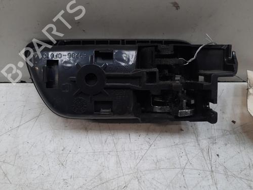 Used Front left interior door handle TOYOTA COROLLA Verso (ZER_, ZZE12_, R1_) 2.2 D-4D (AUR10_, AUR10R) (136 hp) 28749085