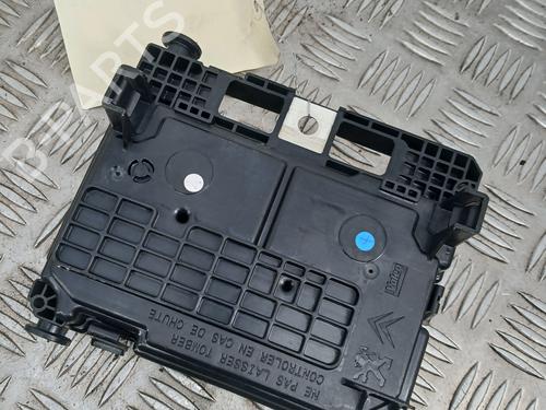 Used Fuse box Fuse box PEUGEOT 207 (WA_, WC_) 1.6 HDi (90 hp) 33610165 33610165