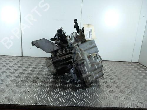 Used Gearbox OPEL KARL (C16) 1.0 (75 hp) 28740767