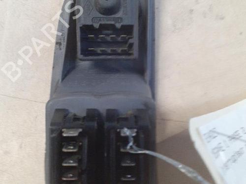 Used Switch Switch RENAULT MEGANE I (BA0/1_) 1.9 dTi (BA08, BA0N) (98 hp) 28791843 28791843