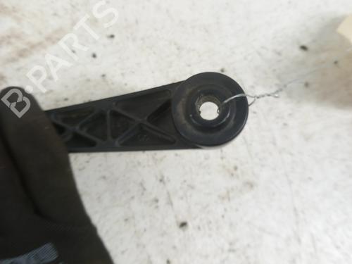 Used Front windshield wiper arm Front windshield wiper arm FIAT BRAVA (182_) 1.9 TD 75 S (182.BF) (75 hp) 28733832 28733832