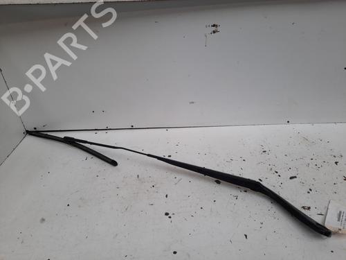 Used Front windshield wiper arm MERCEDES-BENZ VITO Van (W447) 116 CDI (447.601, 447.603, 447.605) (163 hp) 28754162