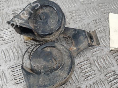 horn-peugeot-508-i-8d_-2010-2011-2012-2013-2014-2015-2016-2017-2018-32344507 main image