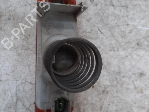 Used Right front indicator RENAULT RAPID Box Body/MPV (F40_, G40_) 1.9 D (F40R) (54 hp) 28764014
