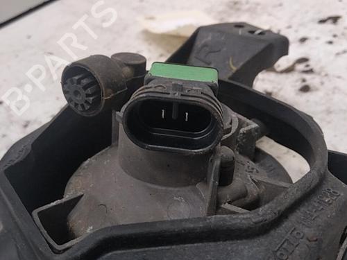 Used Right front fog light MAZDA 3 Saloon (BL) 1.6 MZR CD (BL14) (116 hp) 28753553