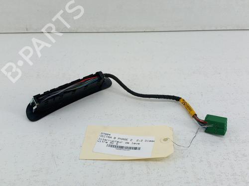 Used Left front window switch Left front window switch OPEL VECTRA B Hatchback (J96) 2.2 DTI 16V (F68) (125 hp) 28773409 28773409