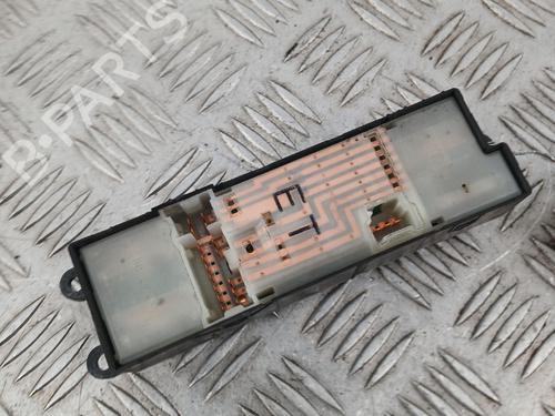 Used Left front window switch Left front window switch NISSAN X-TRAIL I (T30) 2.2 Di 4x4 (114 hp) 40223172 40223172