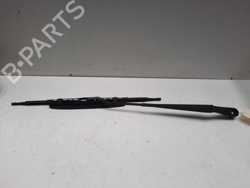 front-windshield-wiper-arm-kia-cerato-i-hatchback-ld-2004-2005-2006-2007-2008-2009-2010-36425293 main image