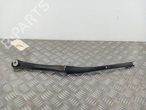 Used Front windshield wiper arm BMW 5 (E39) 525 d (163 hp) 28744619