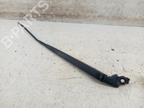 Used Front windshield wiper arm CITROËN C4 CACTUS 1.6 BlueHDi 100 (99 hp) 28737650