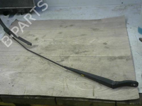 Used Front windshield wiper arm PEUGEOT PARTNER Box Body/MPV 1.6 HDi 16V (90 hp) 28754709