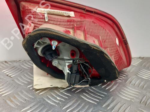Używane Lampa tylna klapy bagażnika prawa Lampa tylna klapy bagażnika prawa VW PASSAT B7 (362) 1.6 TDI (105 hp) 34495162 34495162