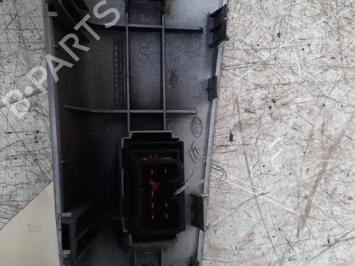 Used Right rear window switch KIA SPORTAGE II (JE_, KM_) 2.0 CRDi (140 hp) 28775120