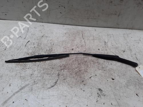 Used Front windshield wiper arm FIAT PANDA (169_) 1.3 D Multijet (169.AXC1A) (70 hp) 28749637