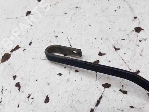 Used Front windshield wiper arm CITROËN XSARA (N1) 1.4 i (75 hp) 28766404