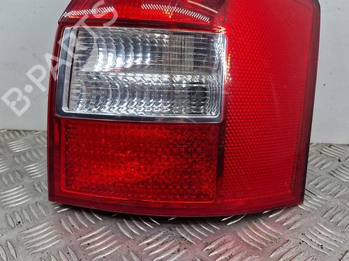 Højre baglygte AUDI A4 B6 Avant (8E5) 1.9 TDI (130 hp) 28779733
