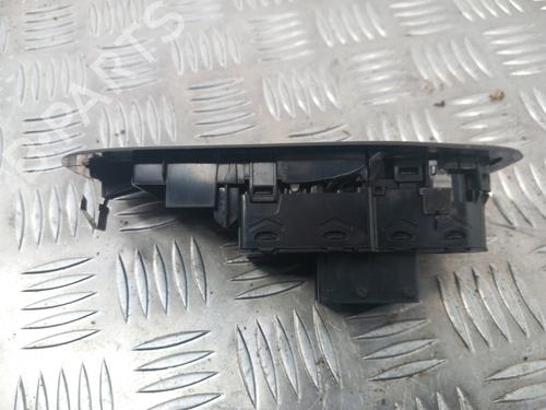 Used Left front window switch Left front window switch PEUGEOT 208 I (CA_, CC_) 1.2 VTI 82 (82 hp) 28739130 28739130