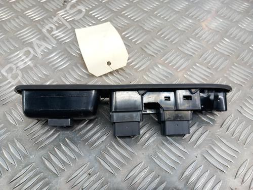 Used Left front window switch Left front window switch PEUGEOT 307 (3A/C) 1.6 HDi (90 hp) 28744366 28744366
