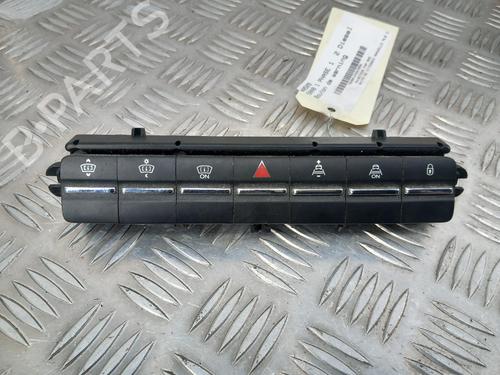 Warning switch PEUGEOT 5008 (0U_, 0E_) 2.0 HDi 150 / BlueHDi 150 | BP37187105I22 - Image 2