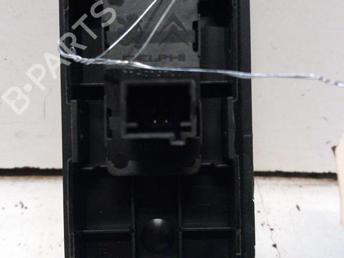 Used Right front window switch CITROËN C5 III Break (RW_) 2.0 HDi (136 hp) 28748274