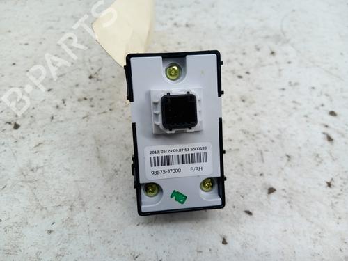 Right front window switch KIA CEED (CD) 1.6 CRDi 136 | BP28745577I26 - Image 3