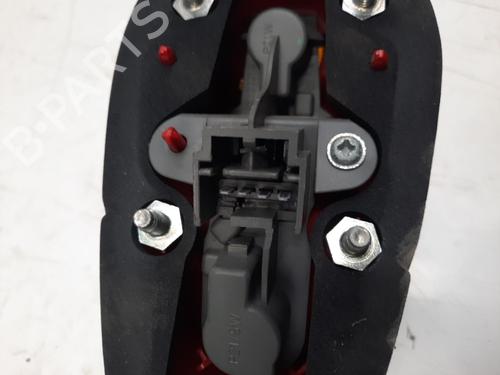 right-taillight-alfa-romeo-147-937_-2000-2001-2002-2003-2004-2005-2006-2007-2008-2009-2010-28764287 main image