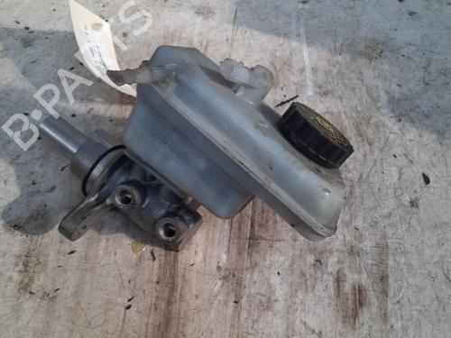 Used Brake master cylinder RENAULT LAGUNA III (BT0/1) 2.0 dCi (BT01, BT08, BT09, BT0E, BT0K, BT12, BT1C, BT1D,... (150 hp) 28760799