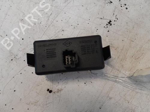 Used Warning switch Warning switch RENAULT CLIO III (BR0/1, CR0/1) 1.5 dCi (C/BR0G, C/BR1G) (68 hp) 28761390 28761390