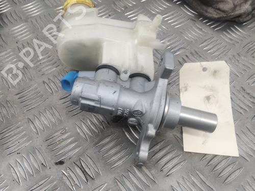 Used Brake master cylinder FIAT 500 (312_) 1.0 Mild Hybrid (312.AYD1B) (69 hp) 28782296
