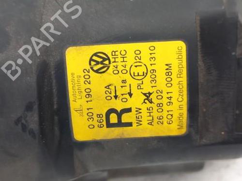 Right headlight VW POLO IV (9N_, 9A_) 1.2 12V | BP28746810C29 