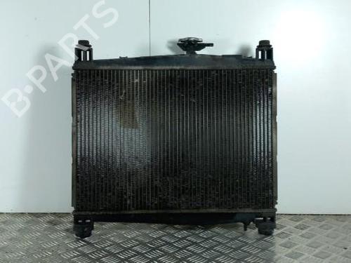 Used Water radiator TOYOTA YARIS (_P1_) 1.0 (SCP10_, SCP10R) (68 hp) 28768861