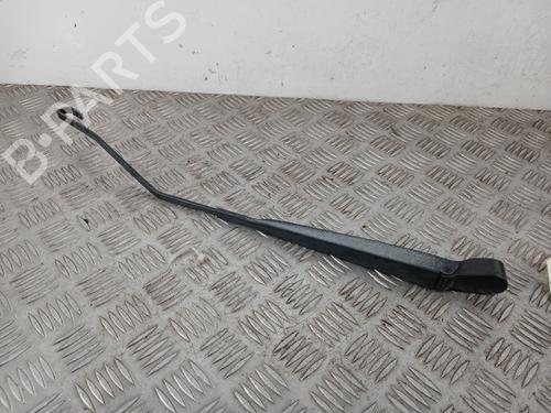 Used Front windshield wiper arm Front windshield wiper arm 32259209 32259209