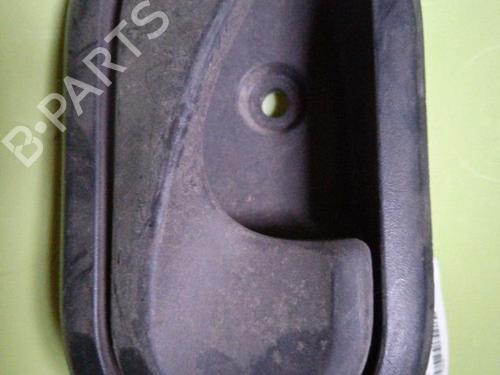Used Front right interior door handle DACIA SANDERO 1.4 MPI LPG (72 hp) 28755344