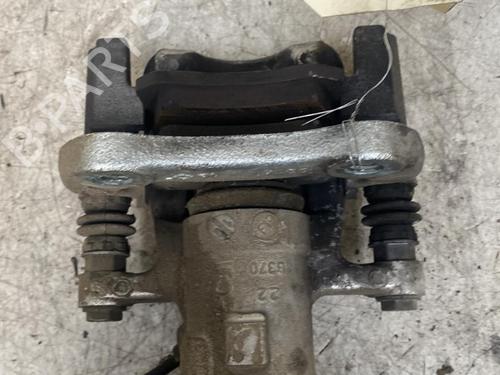 Venstre bremsecaliper bak RENAULT MEGANE IV Hatchback (B9A/M/N_) 1.5 dCi 110 (B9A3) (110 hp) 28770374