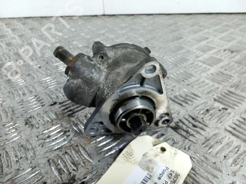 Used Vacuum pump ALFA ROMEO 147 (937_) 1.9 JTD (937.AXD1A, 937.BXD1A, 937.AXV1A, 937.BXB1A,... (115 hp) 28768434
