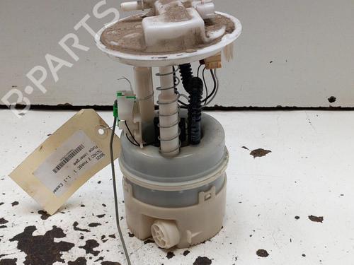 Used Fuel pump RENAULT TWINGO II (CN0_) 1.2 16V (CN04, CN0B) (75 hp) 28755814