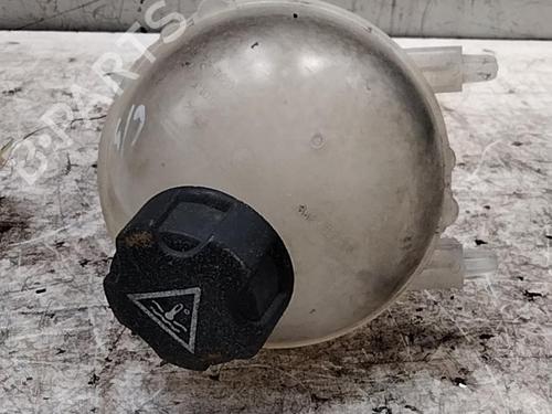 Used Expansion tank PEUGEOT 3008 I MPV (0U_) 1.6 HDi (114 hp) 28760400