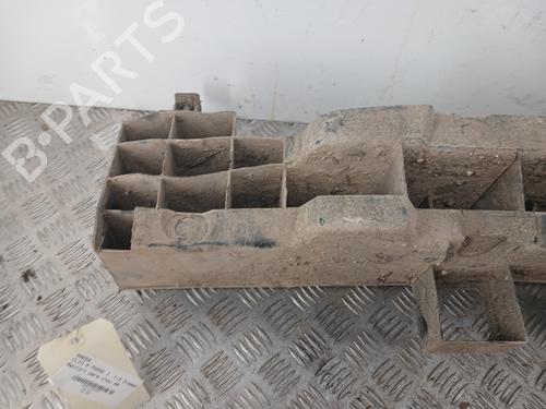 rear-bumper-reinforcement-renault-clio-iv-bh_-2012-2013-2014-2015-2016-2017-2018-2019-2020-2021-33168338 main image