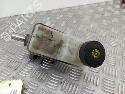 brake-master-cylinder-toyota-yaris-_p1_-1999-2000-2001-2002-2003-2004-2005-28736269 main image