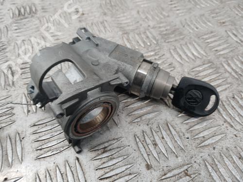 Used Ignition barrel VW POLO III (6N1) 60 1.4 (60 hp) 32207084