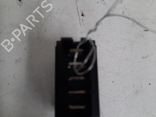 Used Left front window switch Left front window switch CITROËN XSARA PICASSO (N68) 2.0 HDi (90 hp) 28769186 28769186